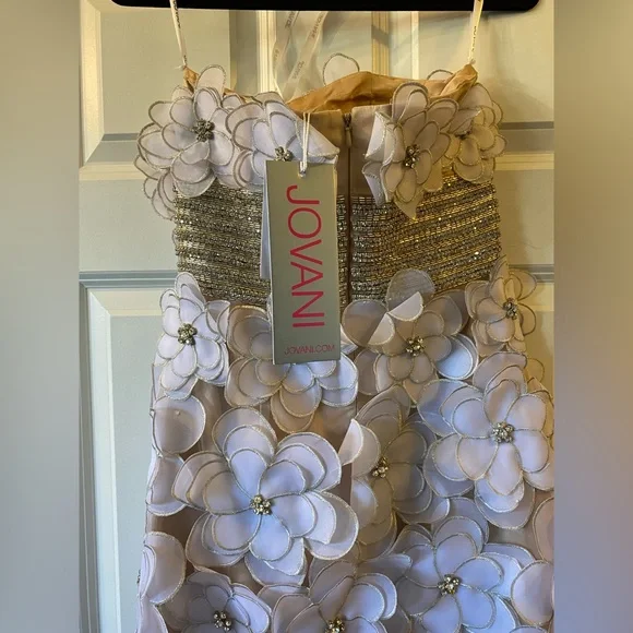 Jovani white strapless flowers dress with crystals. Brand new sz 4. Over $799 Prom